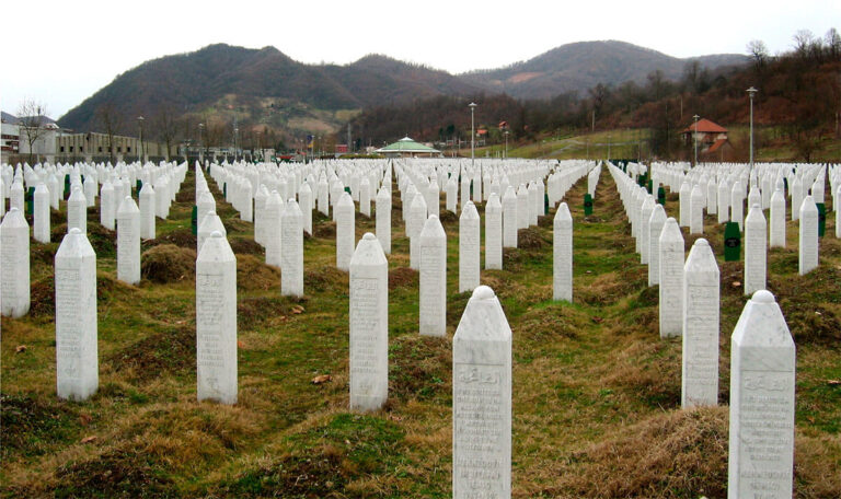 La masacre de Srebrenica (11 de julio de 1995)