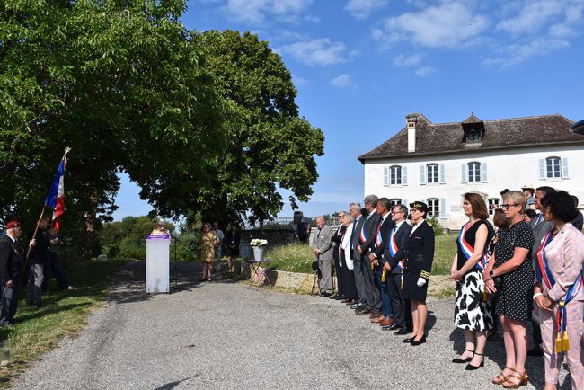 Isabelle Rome, alors ministre chargée de l’Égalité entre les femmes et les hommes, de la Diversité et de l’Égalité des chances, prononçant un discours le 16 juillet 2023 / Isabelle Rome, then minister for Equality between women and men, Diversity and Equal opportunies, delivering a speech on July 13 2023  © Maison d’Izieu